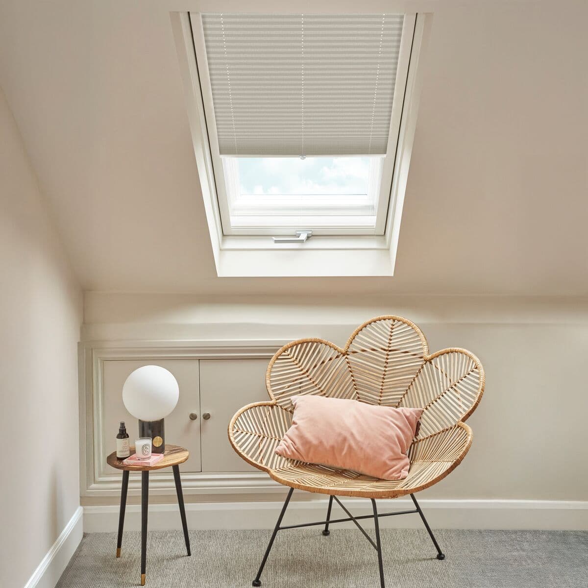 Arran Cappuccino Pleated blind