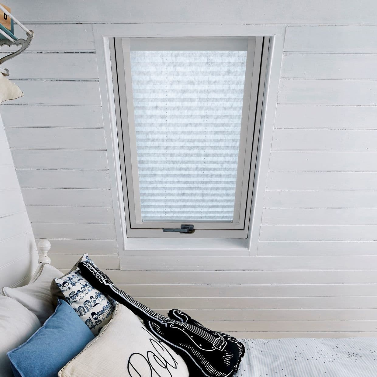 Resume Grey Skylight Pleated Blind
