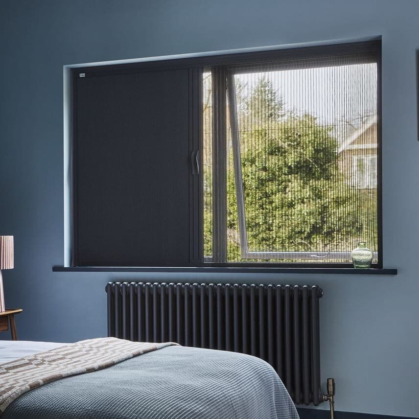 Breeze In Black Fly Screen 02